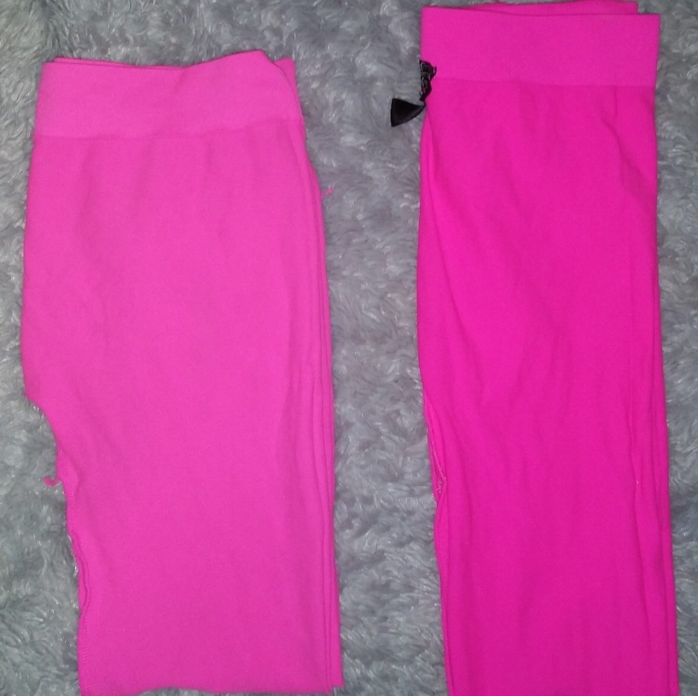 2 pairs bright pink leggings